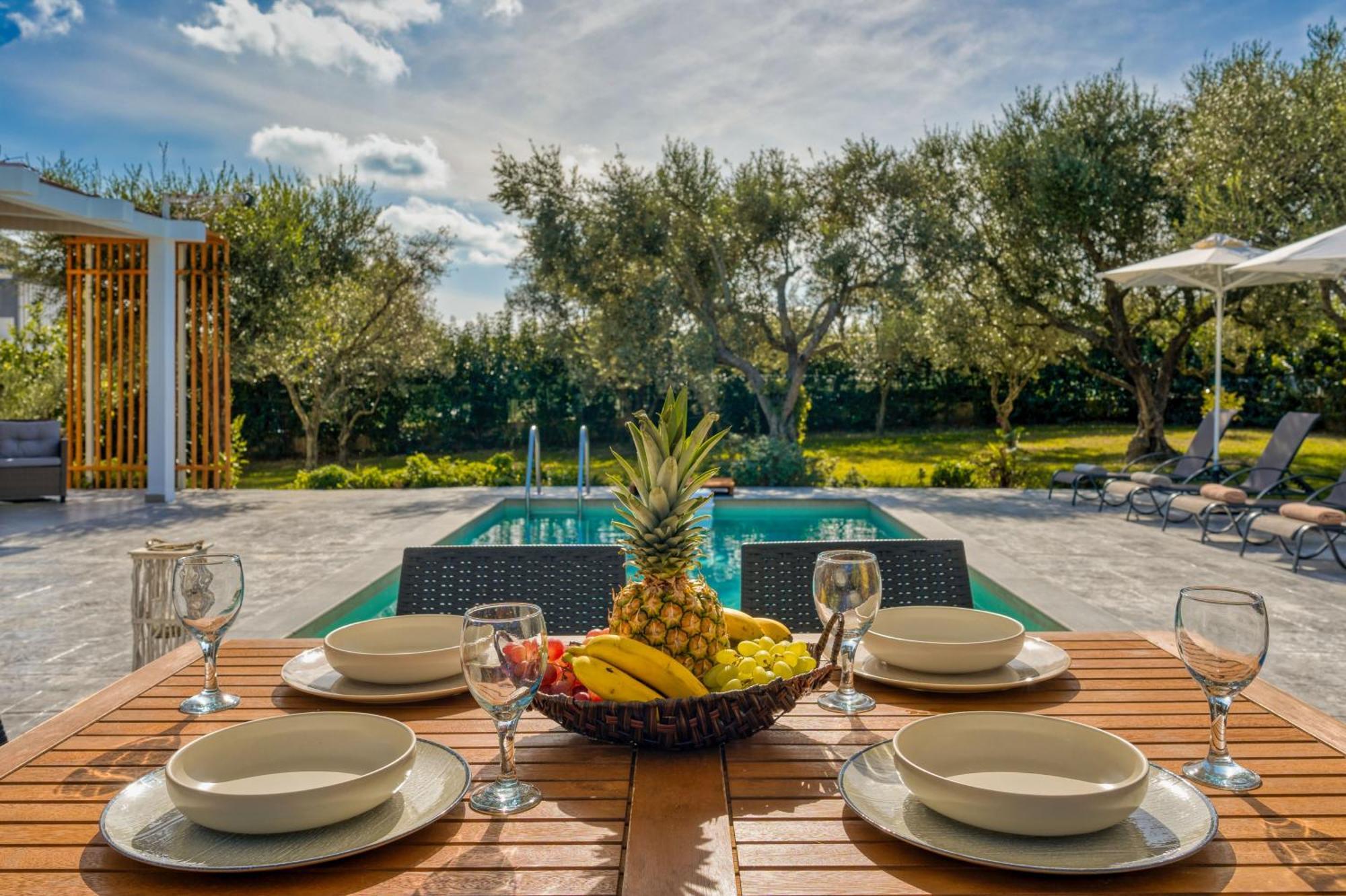 Valeria Private Villa พลานอส ภายนอก รูปภาพ